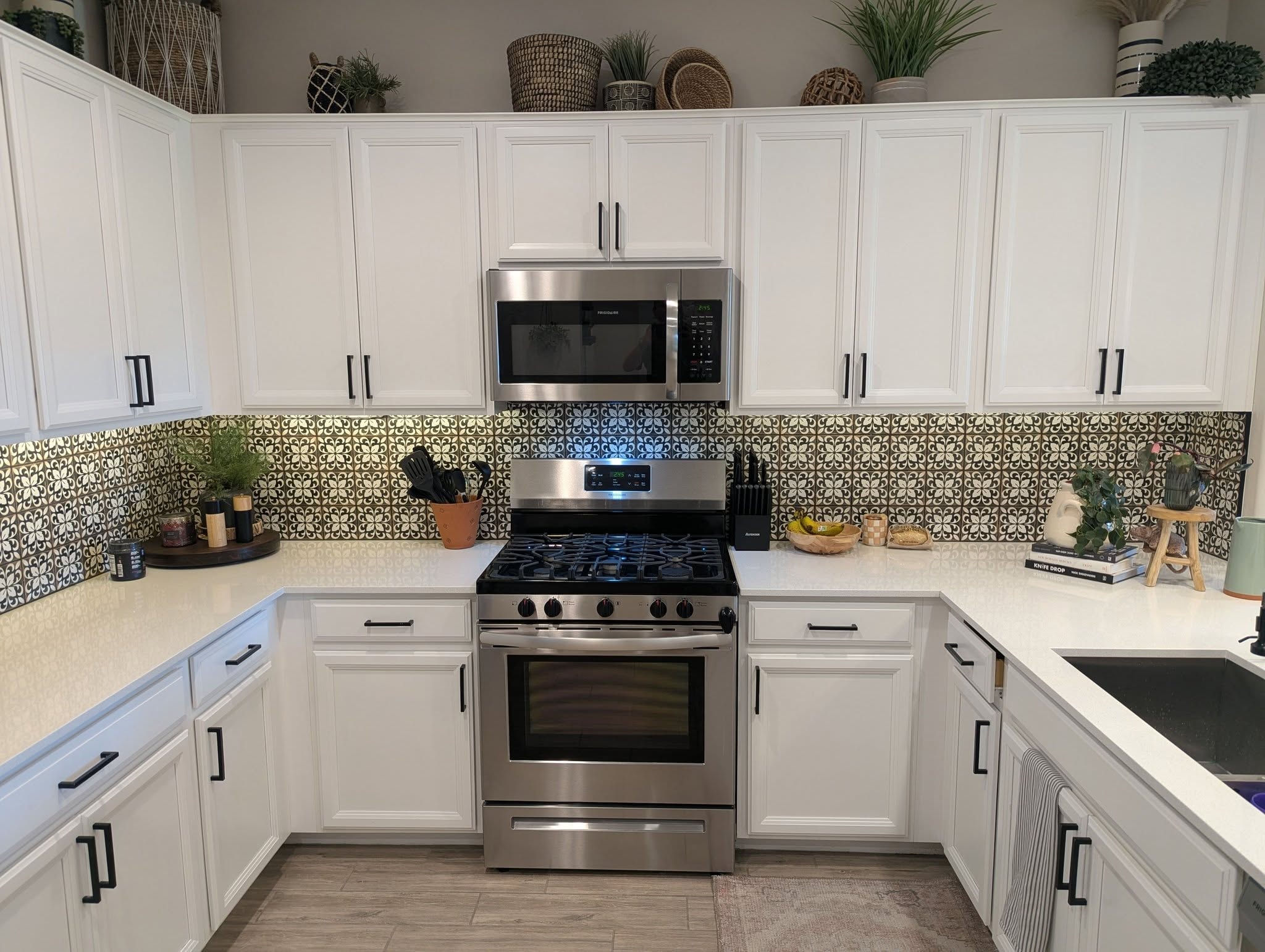 Kitchen backsplash renovation.